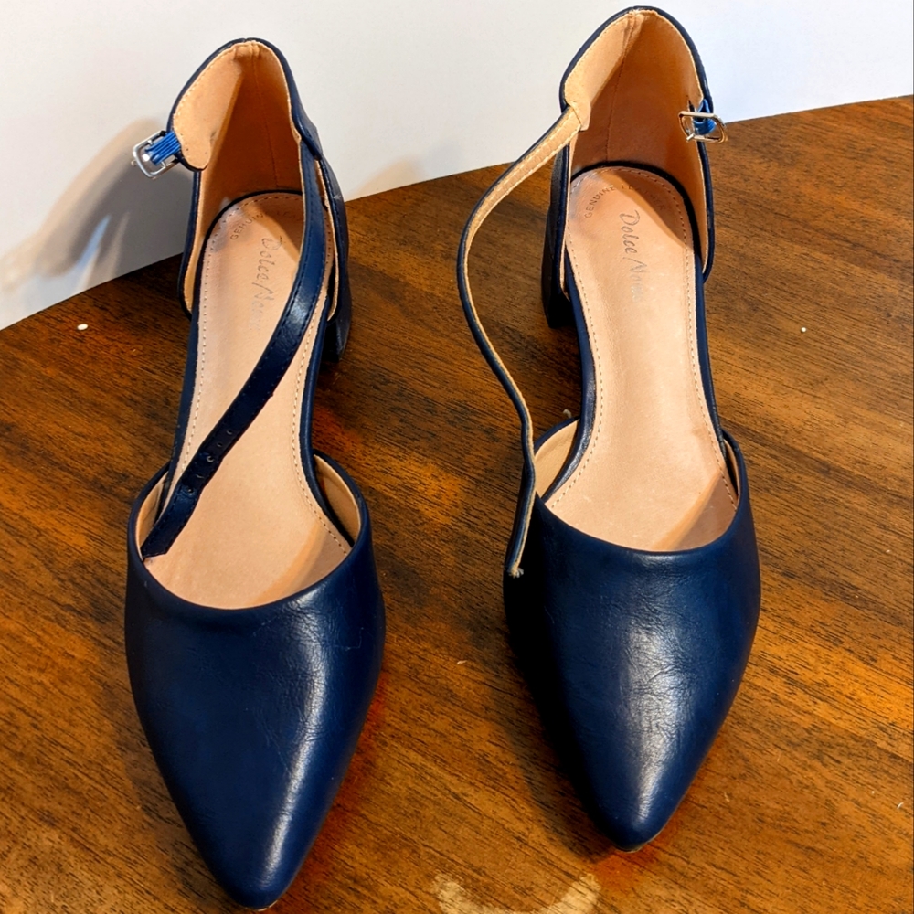 Navy heels
